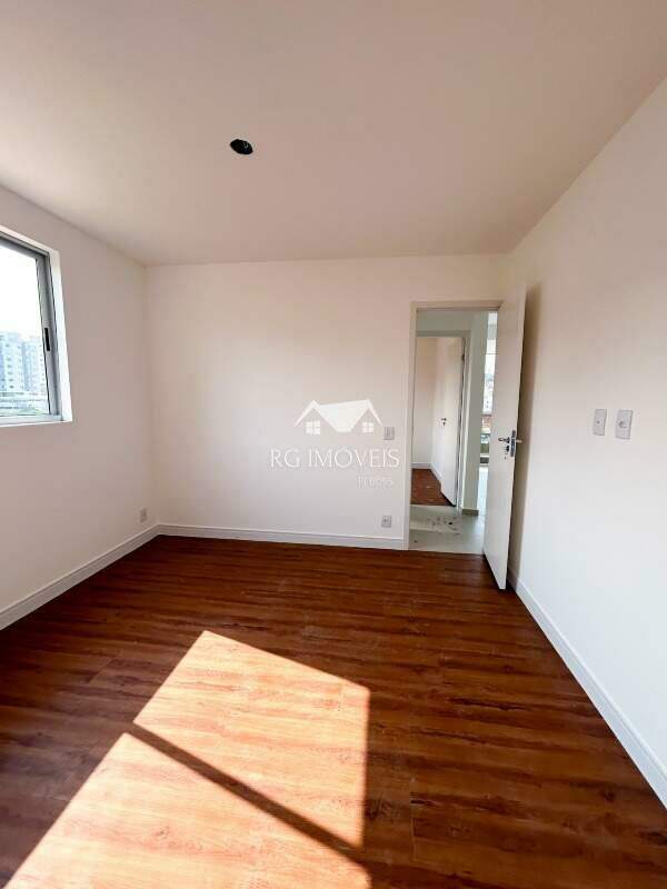 Apartamento à venda com 2 quartos, 65m² - Foto 12