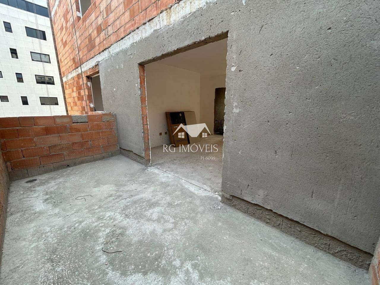 Apartamento à venda com 3 quartos, 94m² - Foto 13