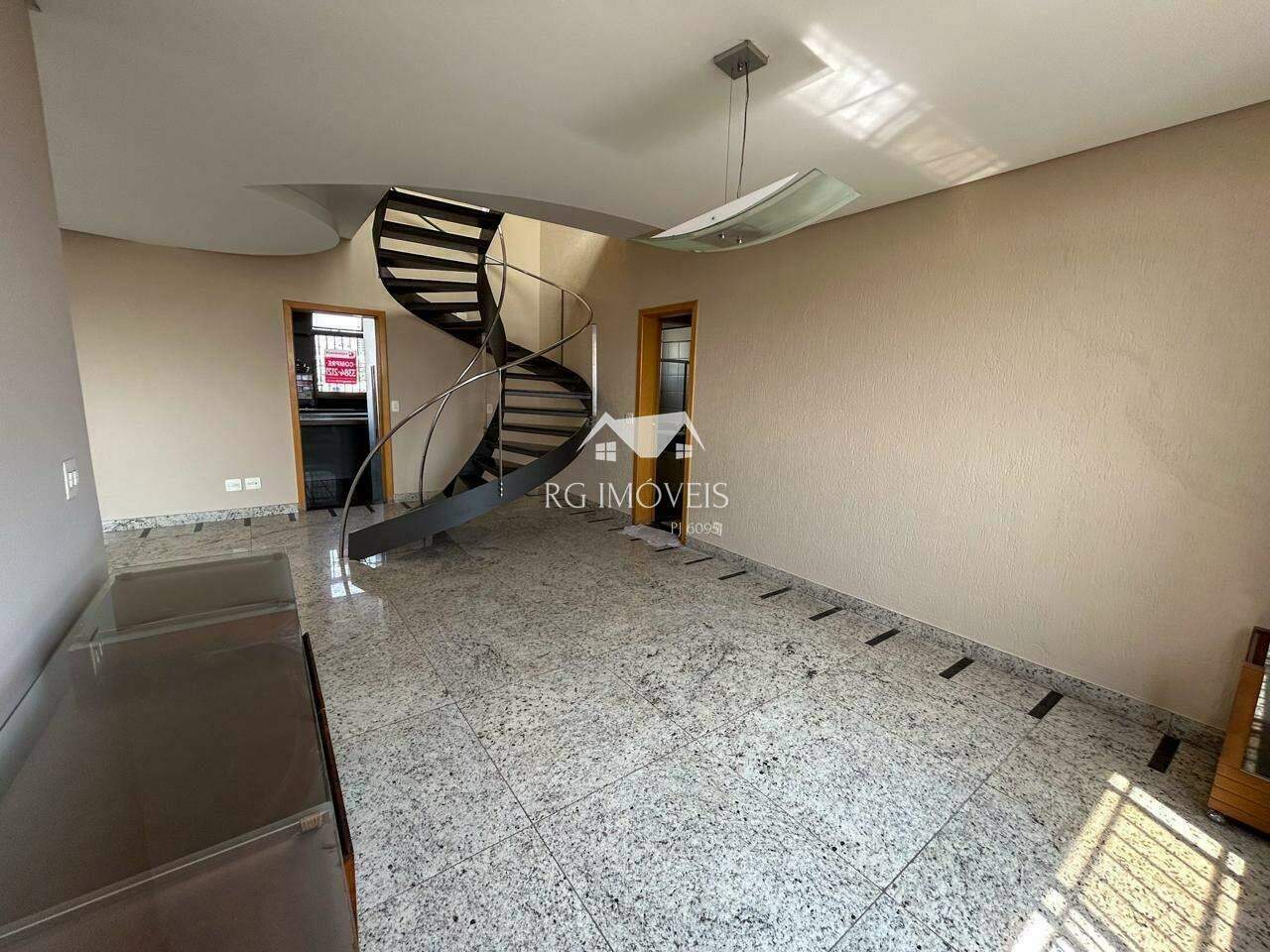 Cobertura à venda com 4 quartos, 270m² - Foto 3