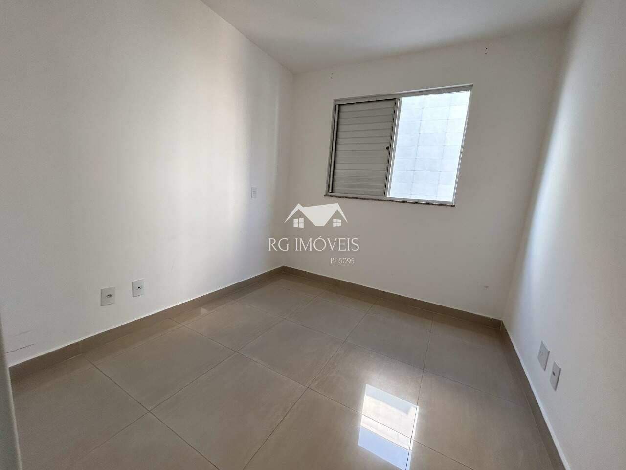 Apartamento à venda com 3 quartos, 81m² - Foto 16