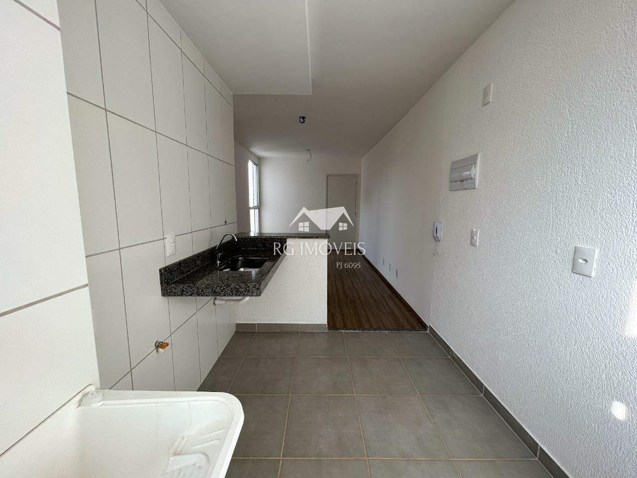 Apartamento à venda com 2 quartos, 43m² - Foto 6