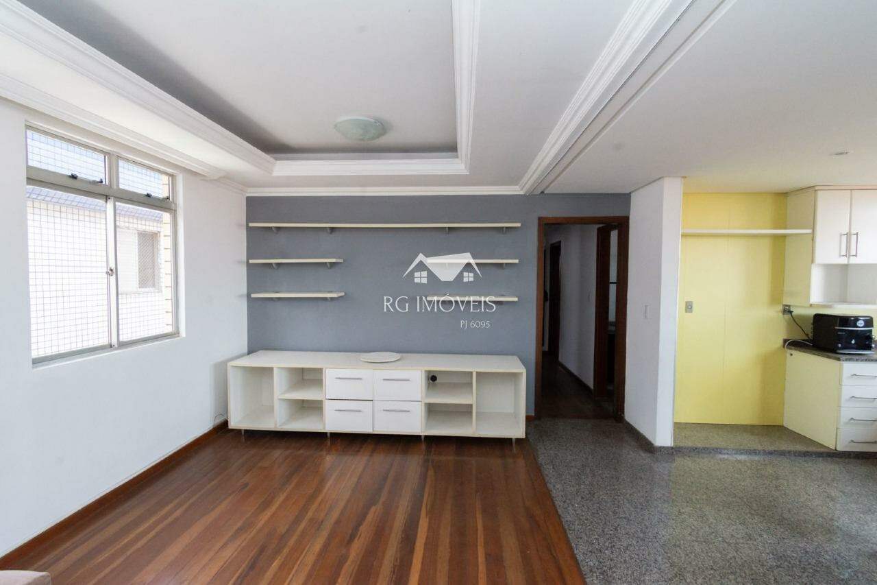 Cobertura à venda com 3 quartos, 200m² - Foto 2