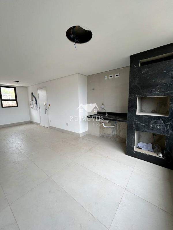 Apartamento à venda com 3 quartos, 107m² - Foto 4