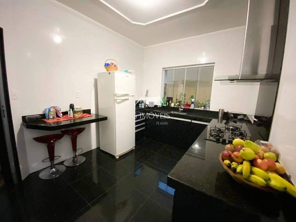 Casa à venda com 3 quartos, 405m² - Foto 9