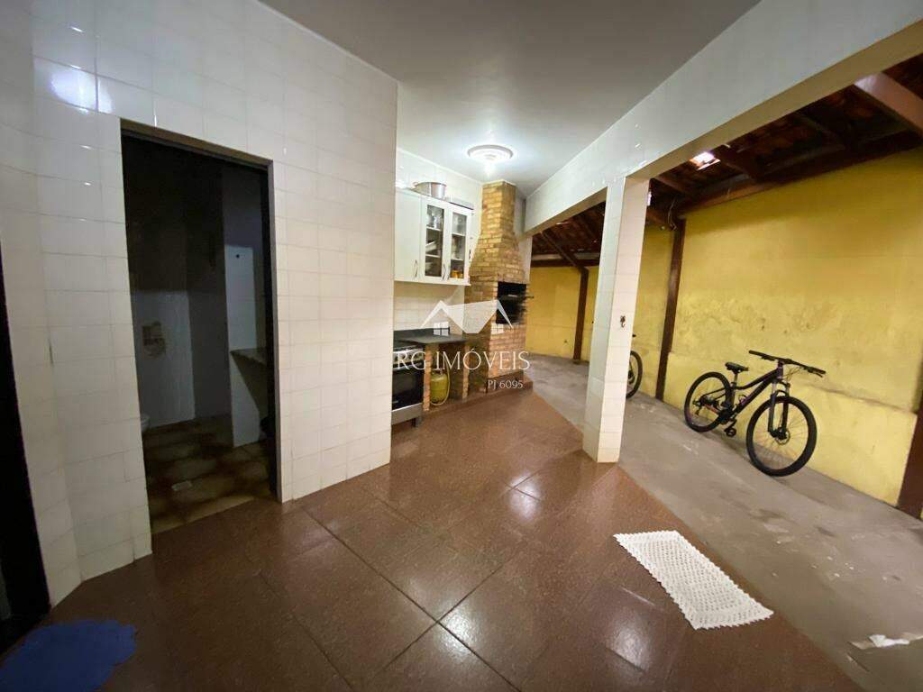 Casa à venda com 3 quartos, 405m² - Foto 23