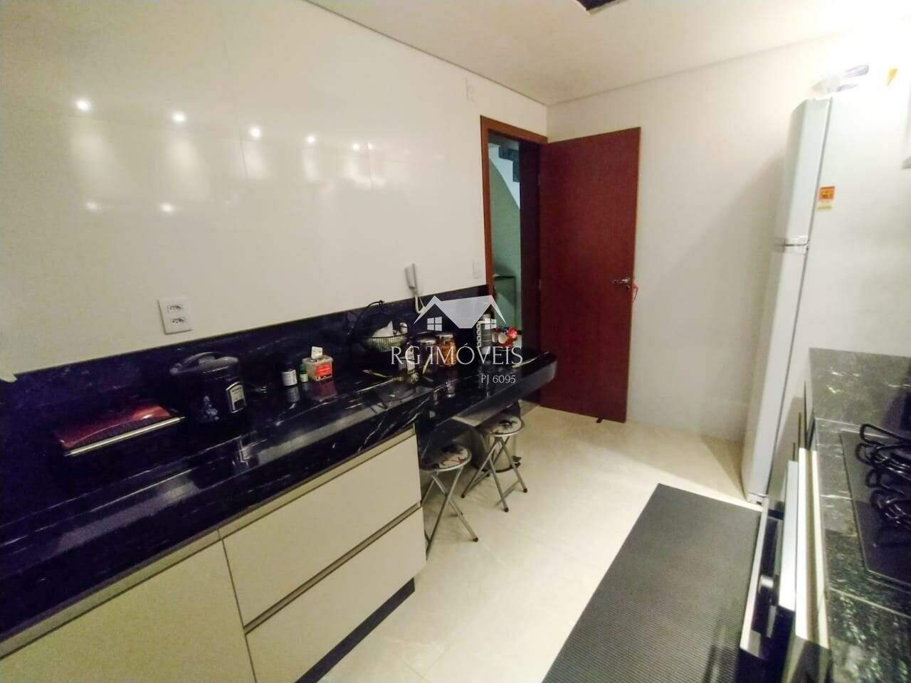 Cobertura à venda com 3 quartos, 169m² - Foto 3