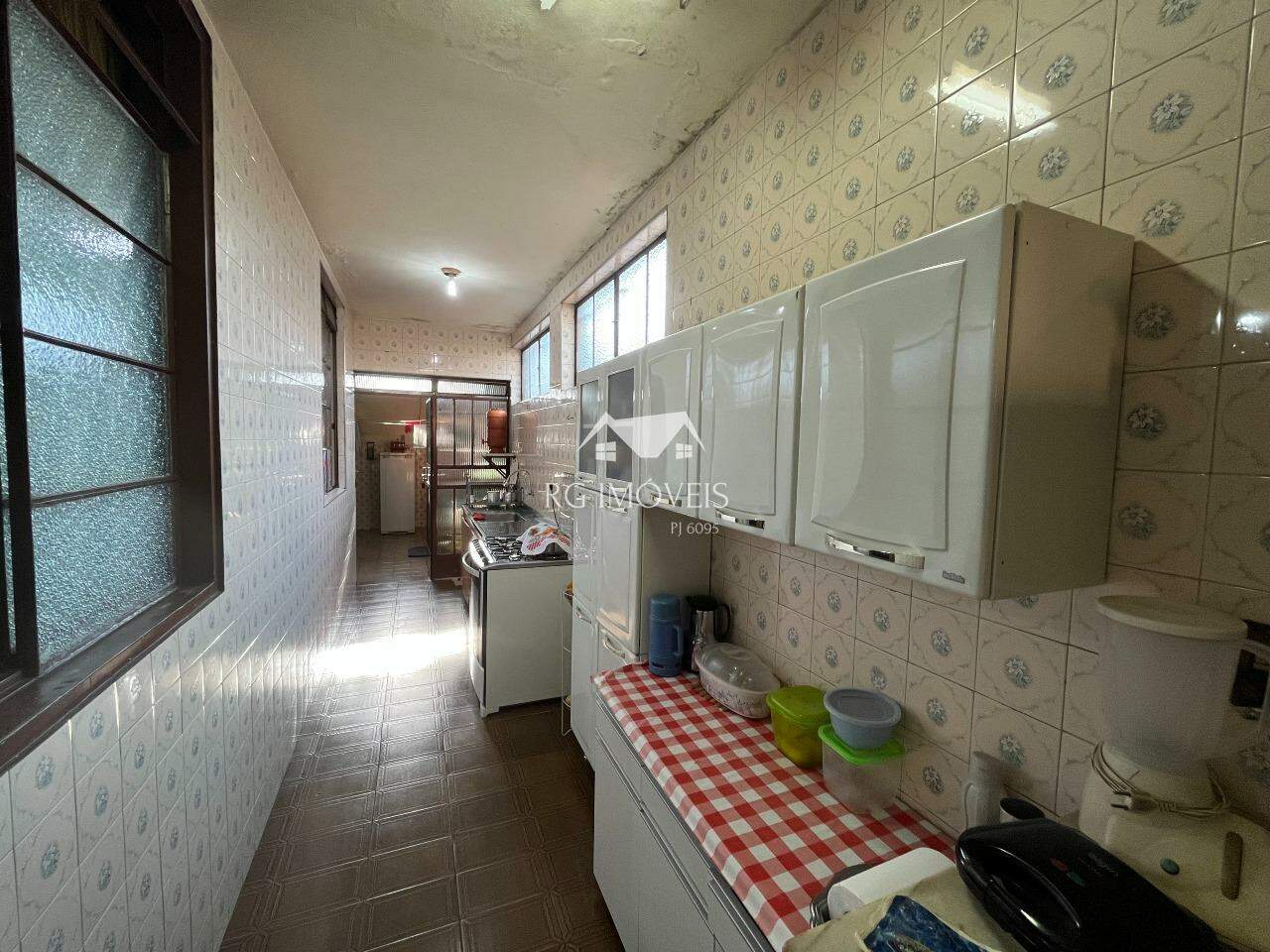 Casa à venda com 4 quartos, 200m² - Foto 16