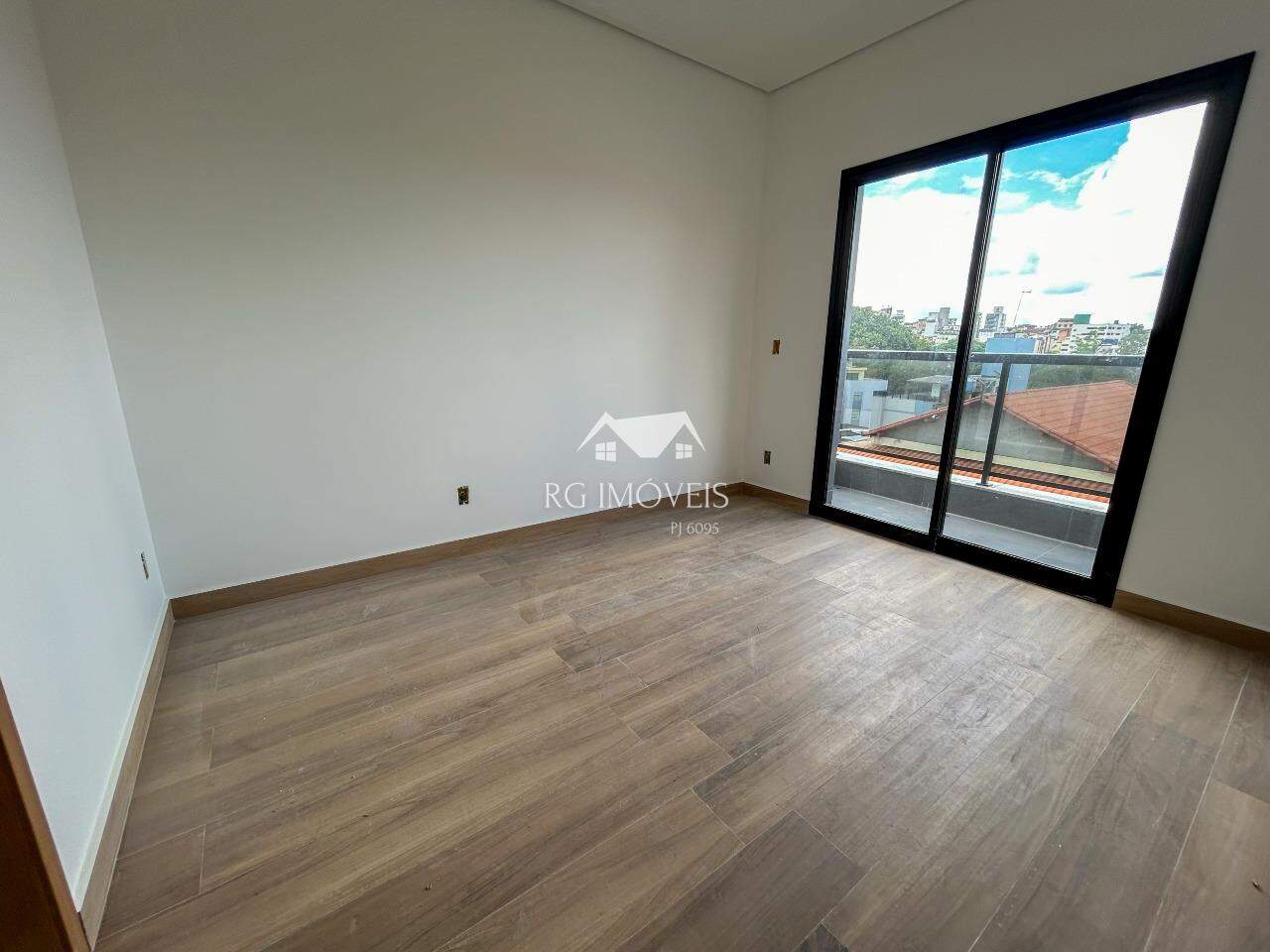 Apartamento à venda com 2 quartos, 95m² - Foto 11