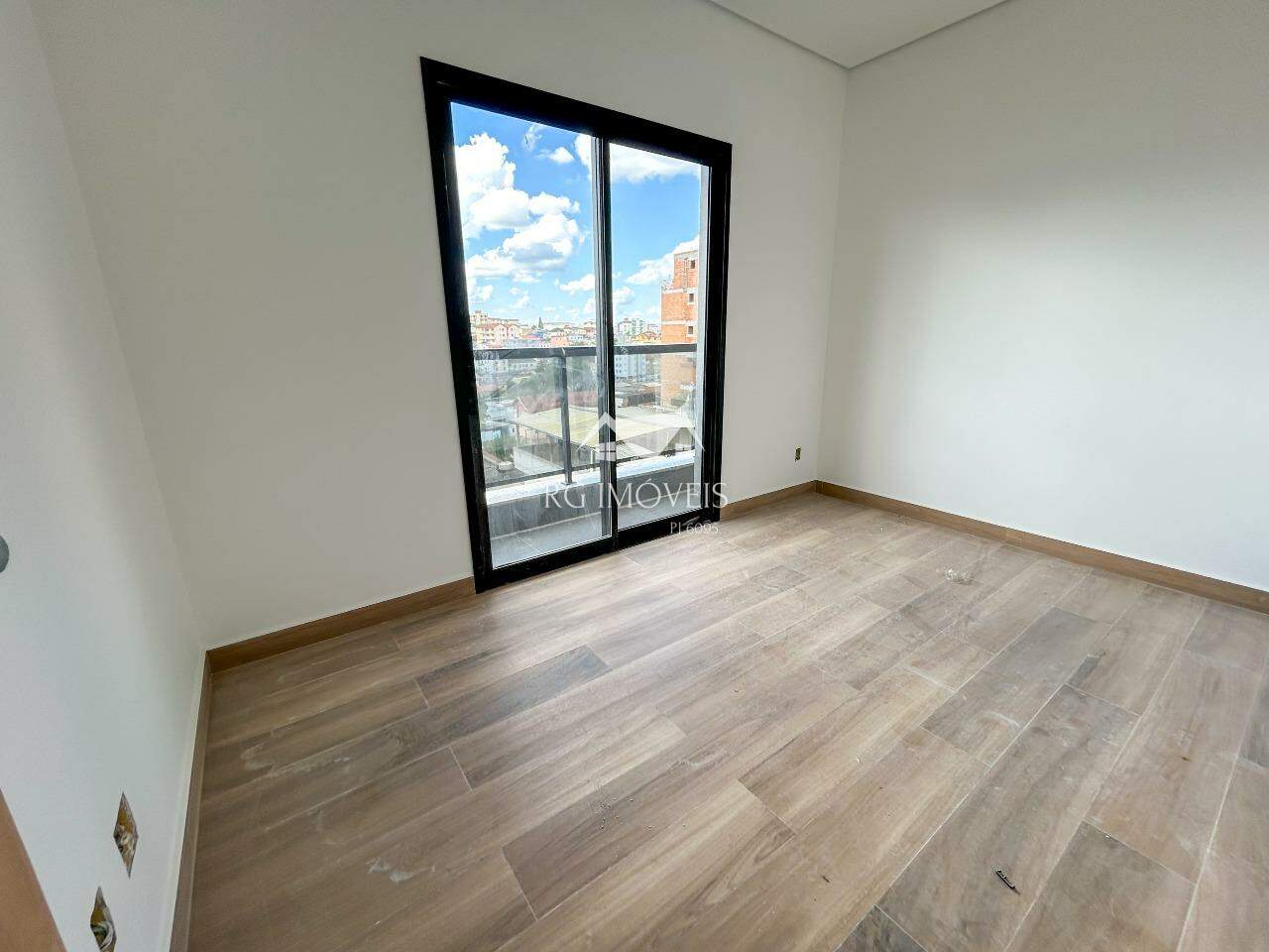 Apartamento à venda com 2 quartos, 95m² - Foto 9