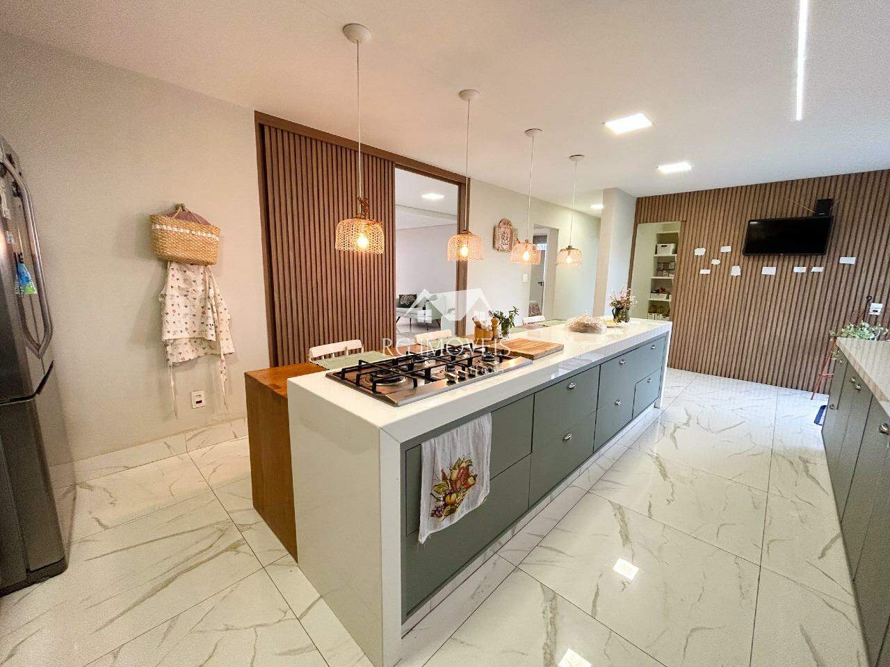 Casa de Condomínio à venda com 4 quartos, 477m² - Foto 7