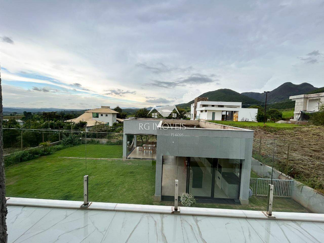 Casa de Condomínio à venda com 4 quartos, 477m² - Foto 24