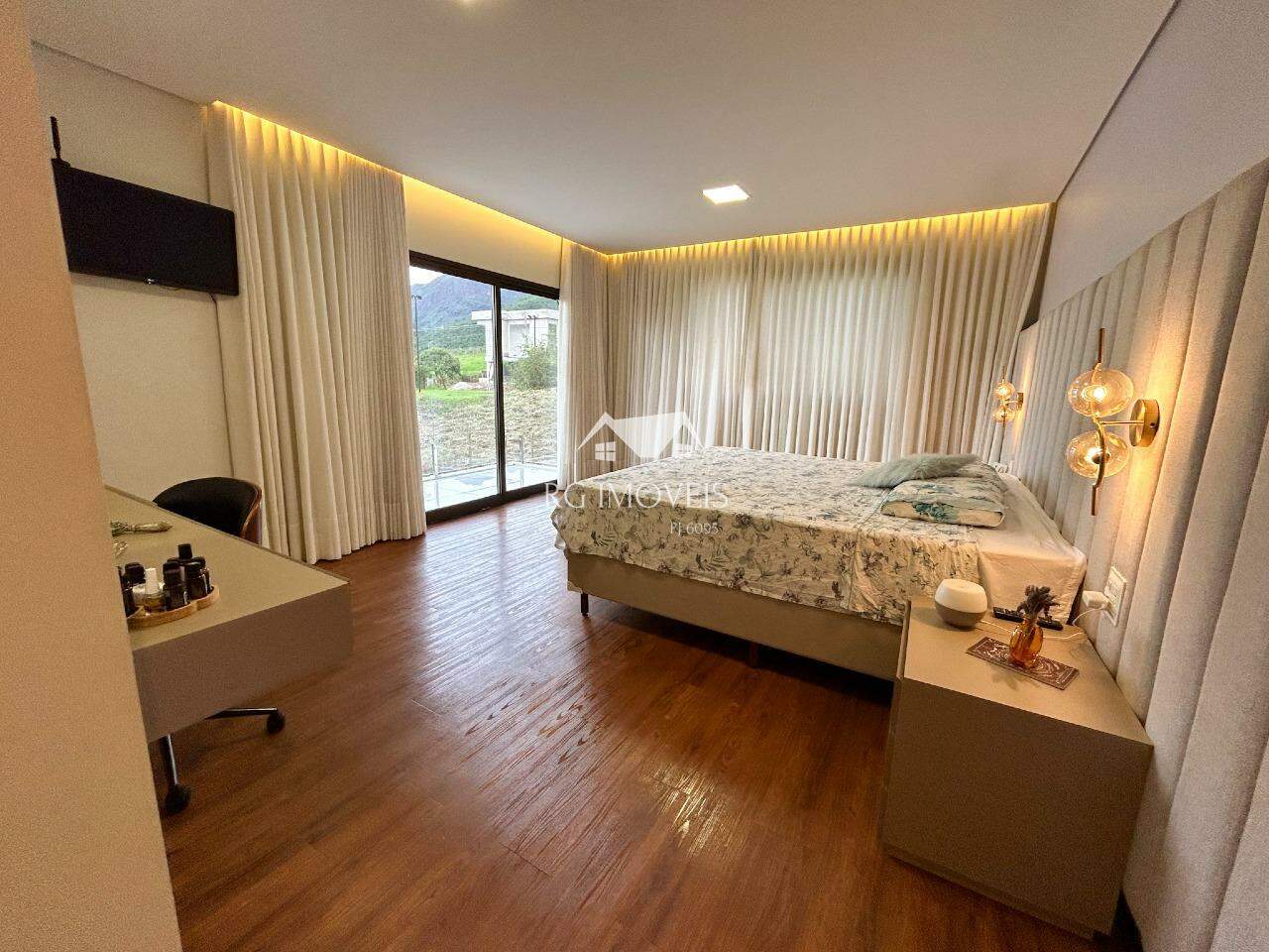 Casa de Condomínio à venda com 4 quartos, 477m² - Foto 21
