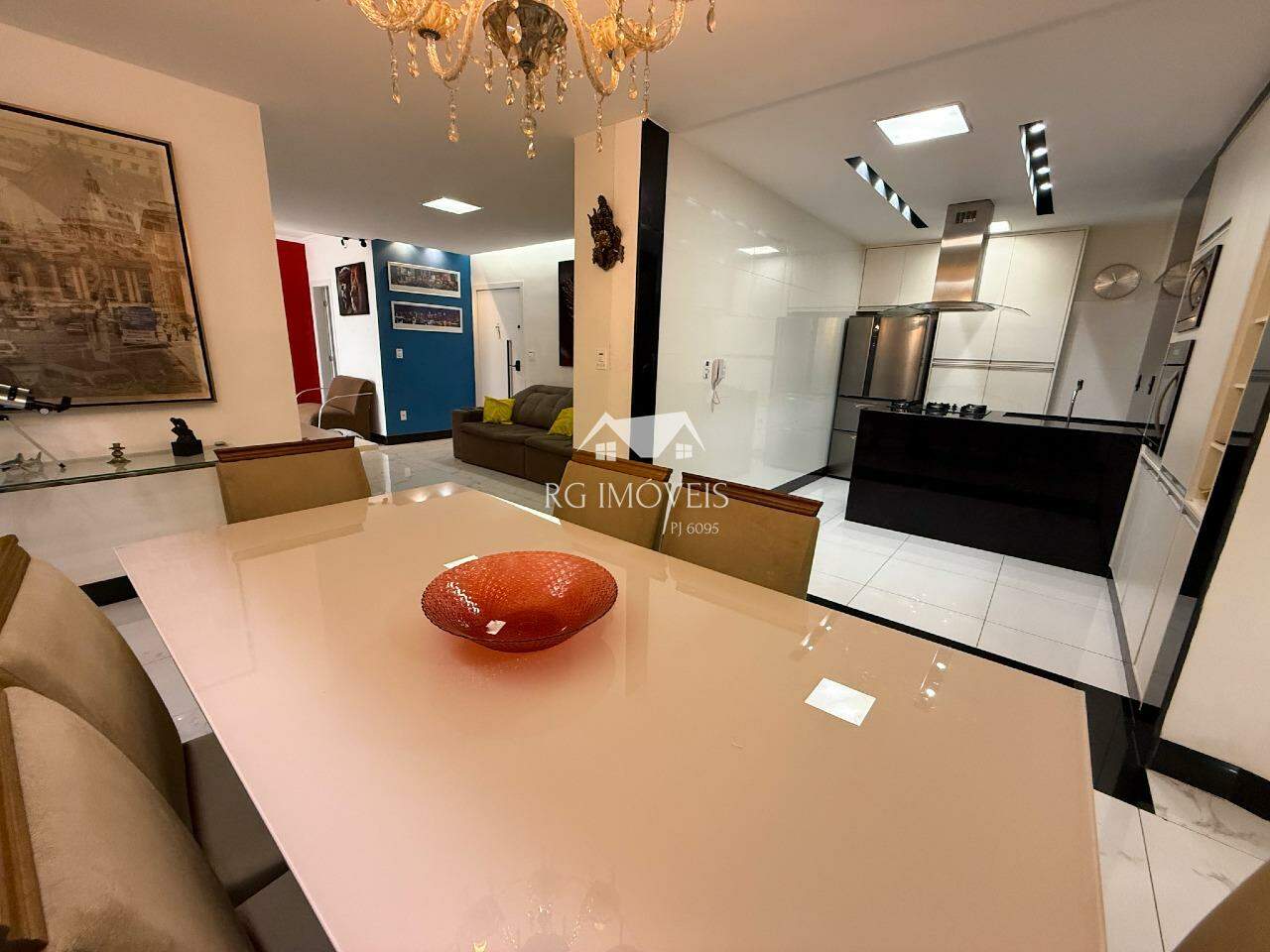 Apartamento à venda com 3 quartos, 153m² - Foto 5