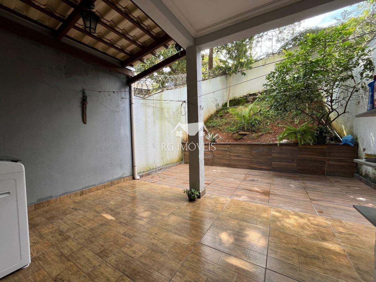 Casa à venda com 3 quartos, 200m² - Foto 7