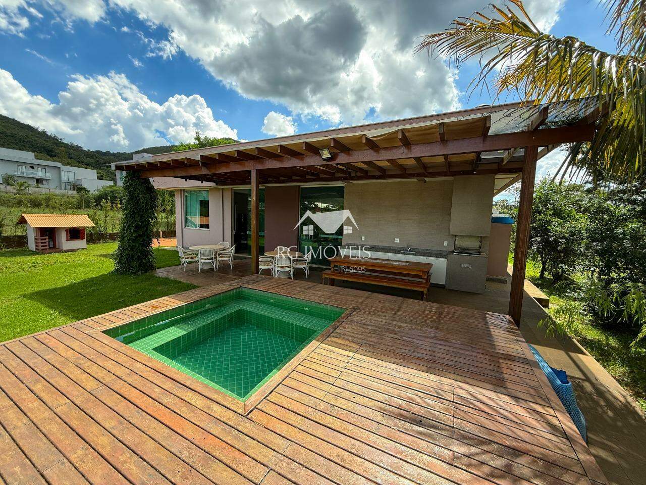 Casa de Condomínio, 4 quartos - Foto 1