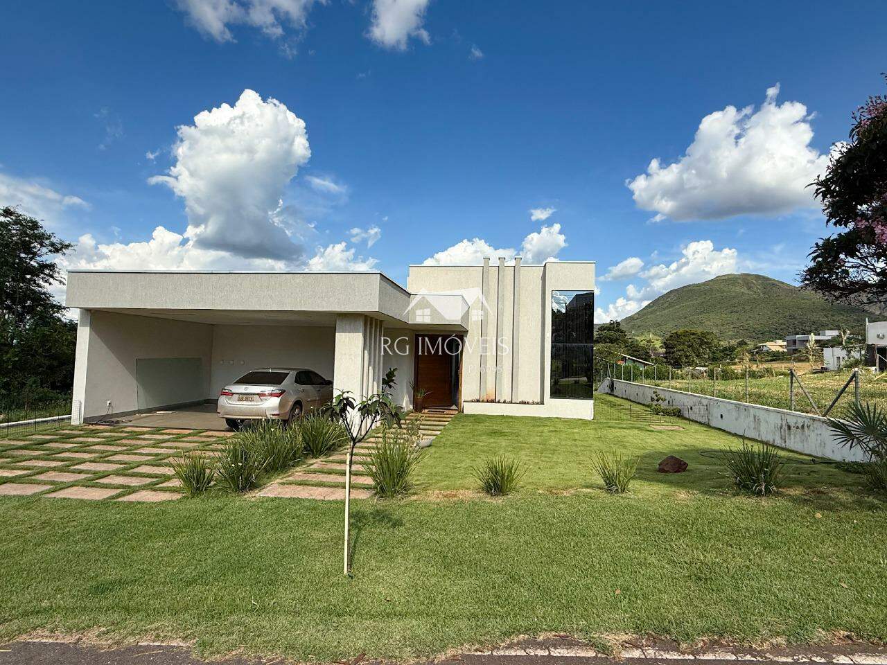Casa de Condomínio à venda com 4 quartos, 495m² - Foto 2