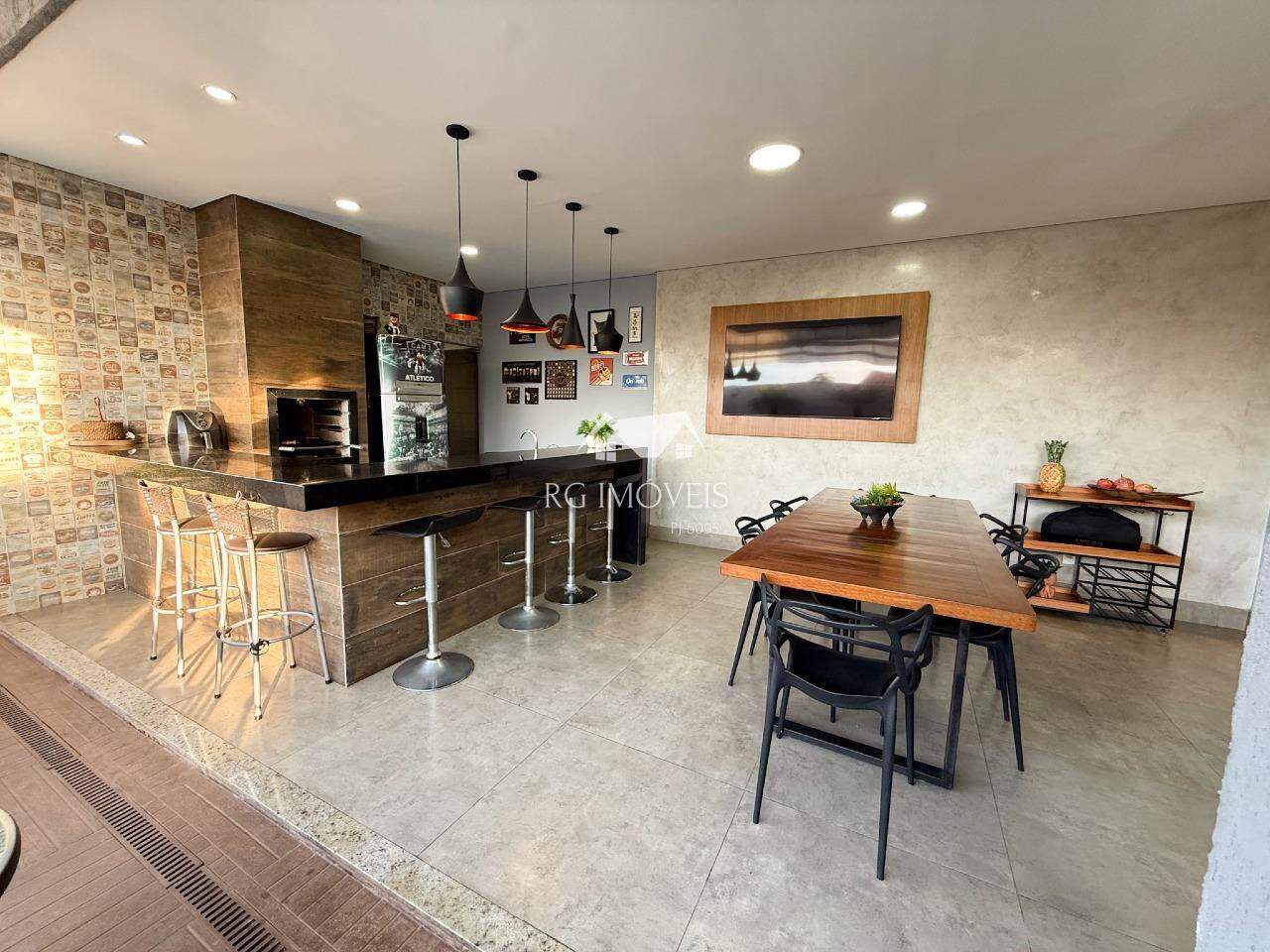 Casa à venda com 3 quartos, 230m² - Foto 24