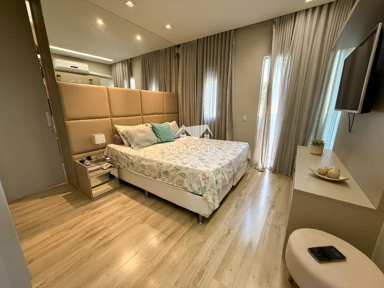 Casa à venda com 3 quartos, 230m² - Foto 19