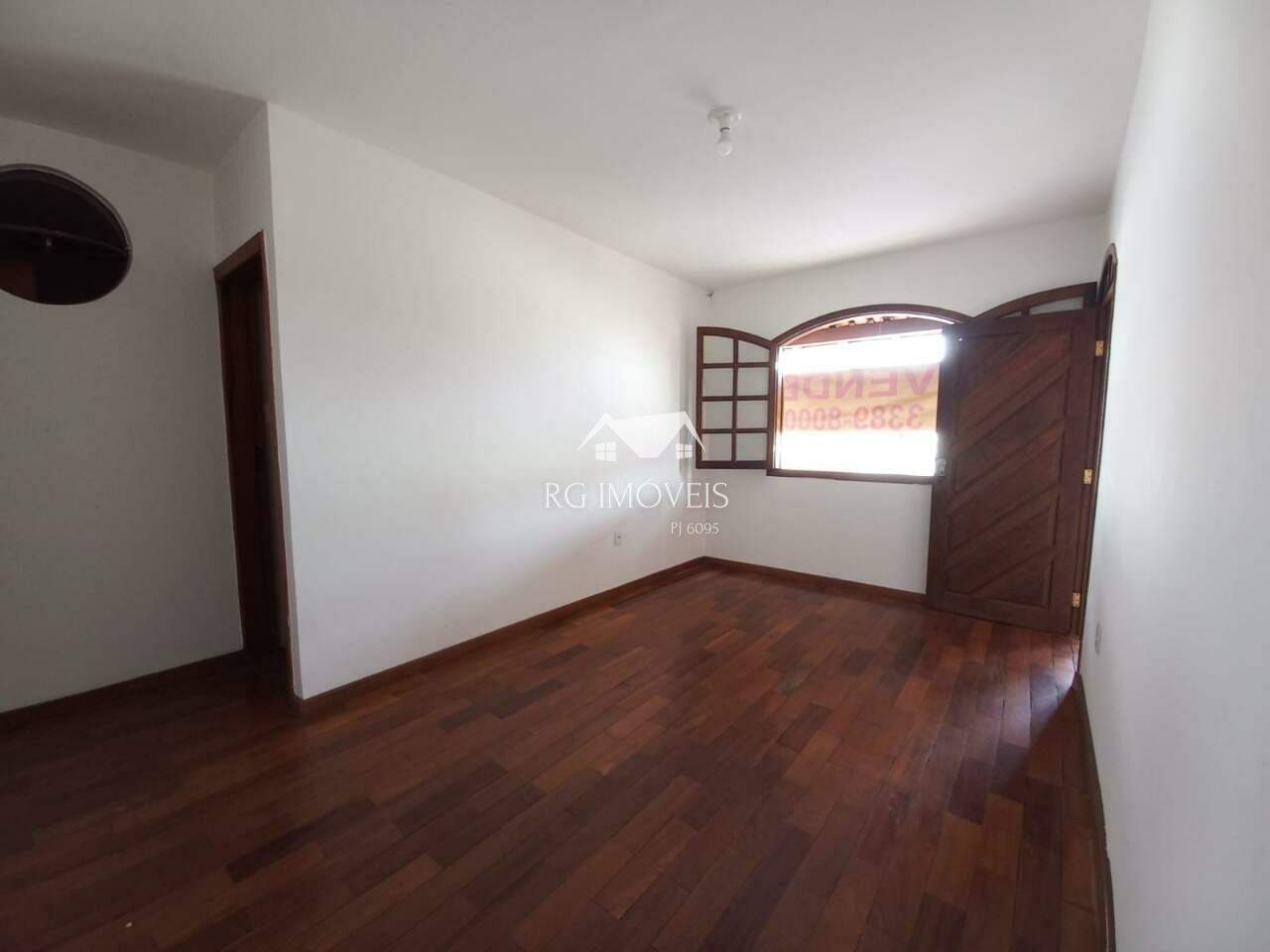 Casa à venda com 3 quartos, 240m² - Foto 6