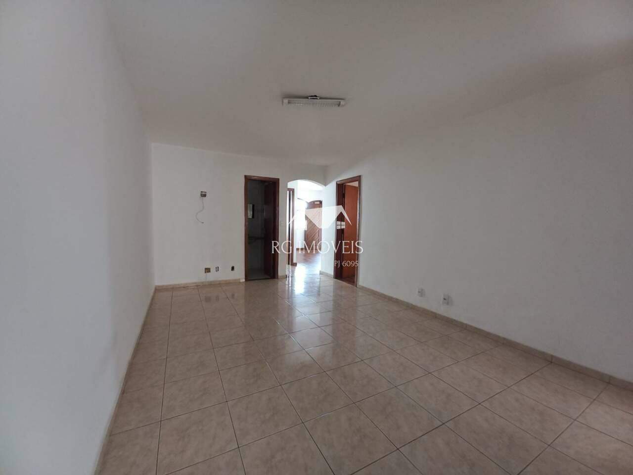 Casa à venda com 3 quartos, 240m² - Foto 14