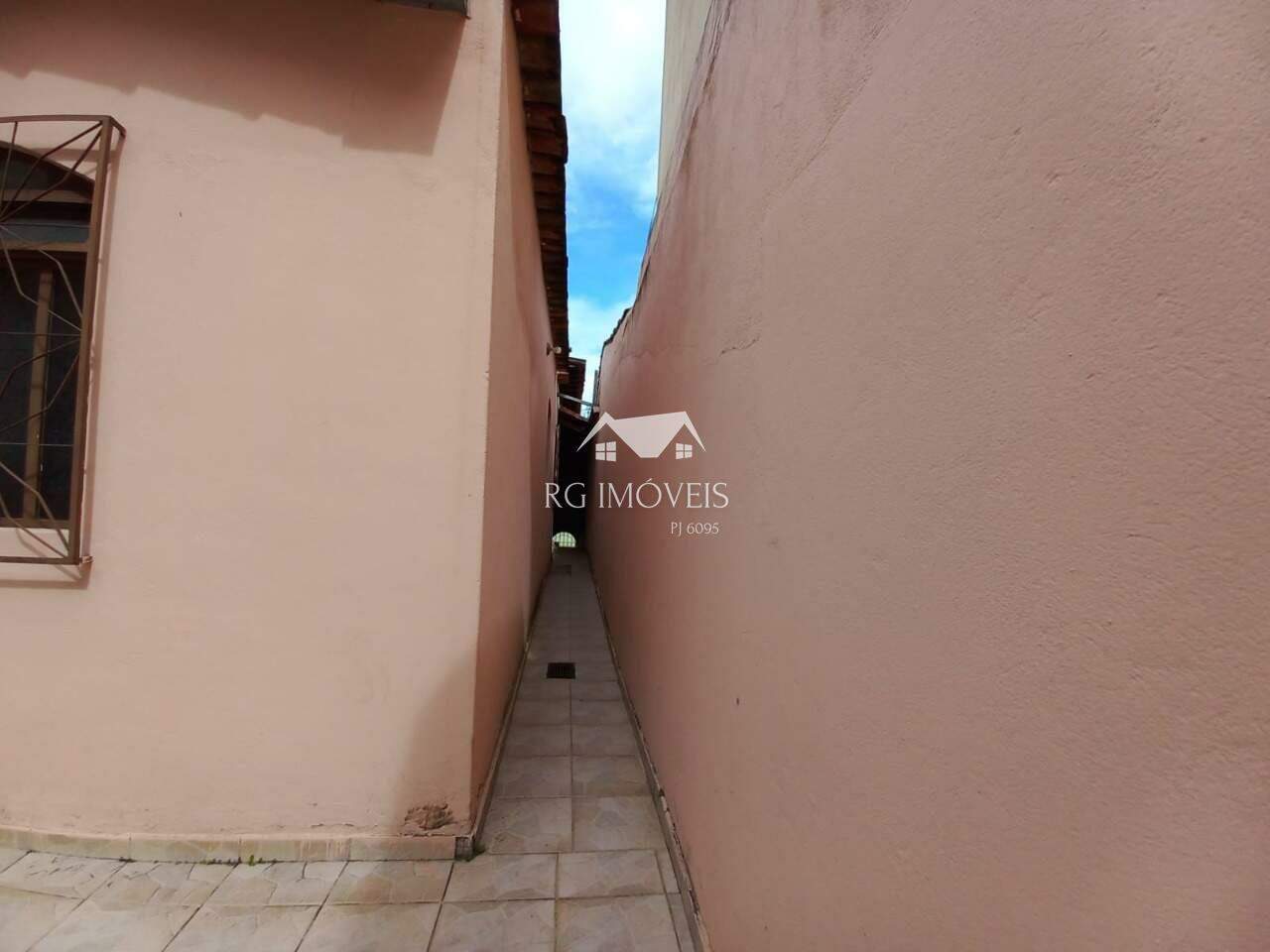 Casa à venda com 3 quartos, 240m² - Foto 22