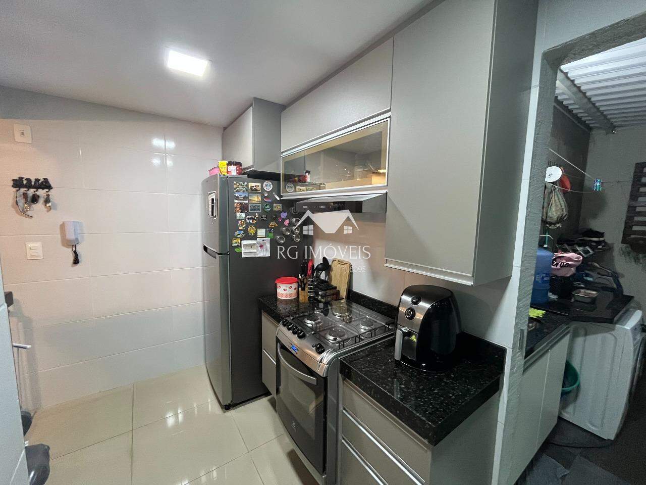 Apartamento à venda com 2 quartos, 70m² - Foto 5
