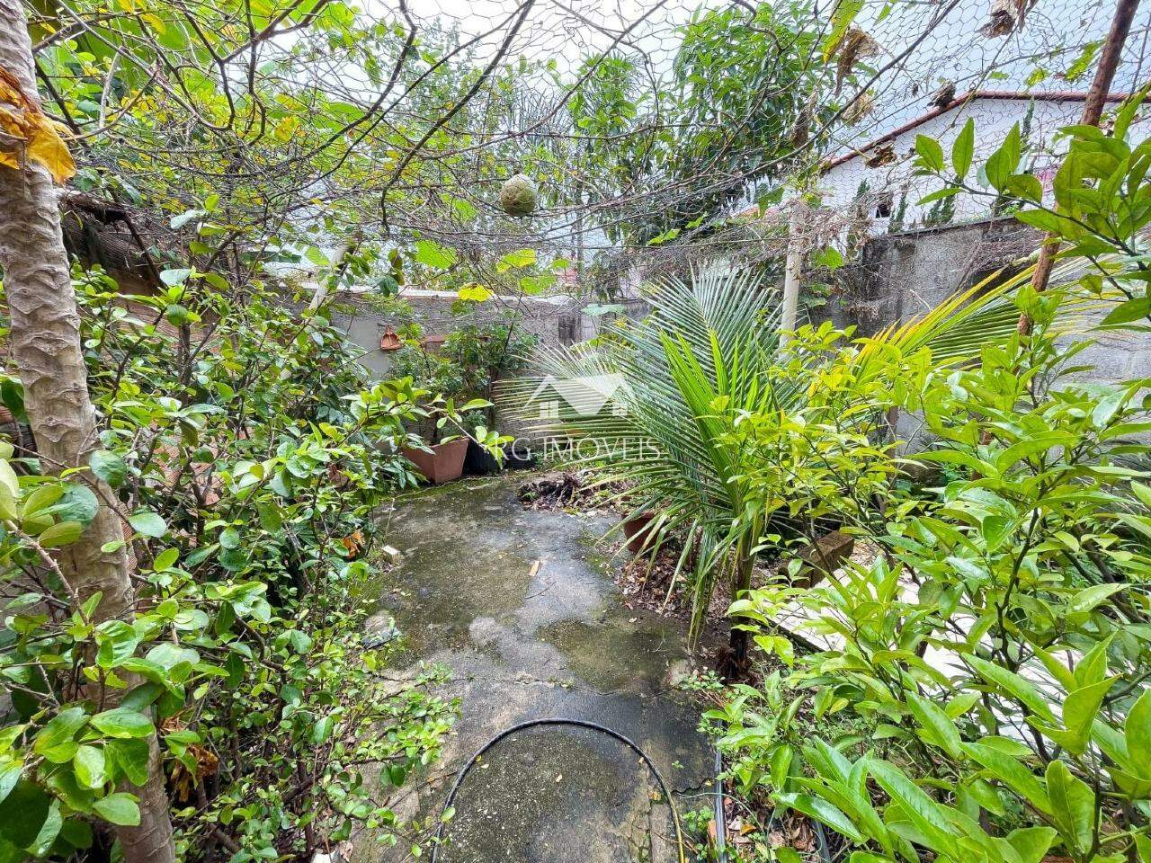 Casa à venda com 3 quartos, 243m² - Foto 23