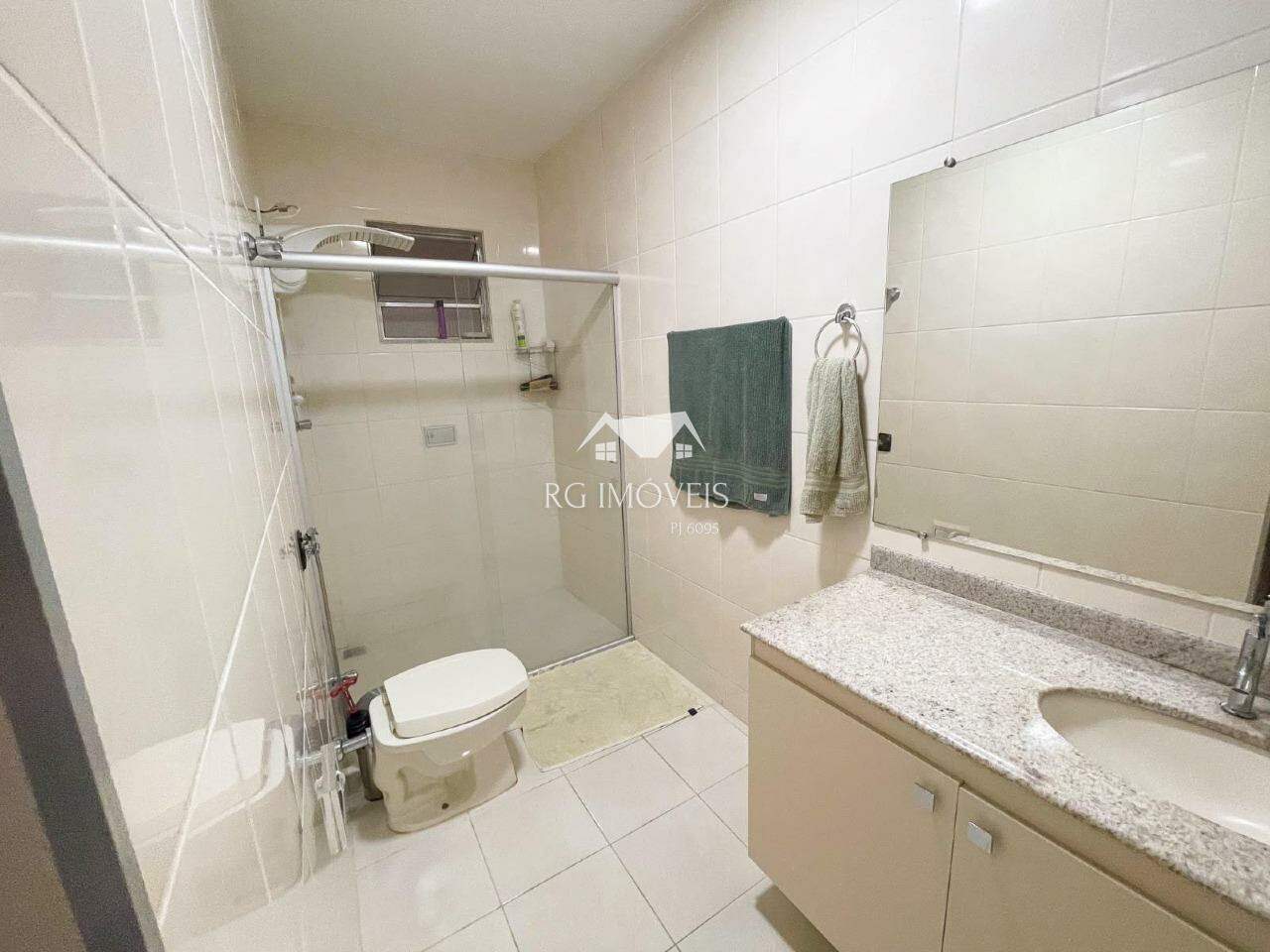Casa à venda com 3 quartos, 243m² - Foto 14