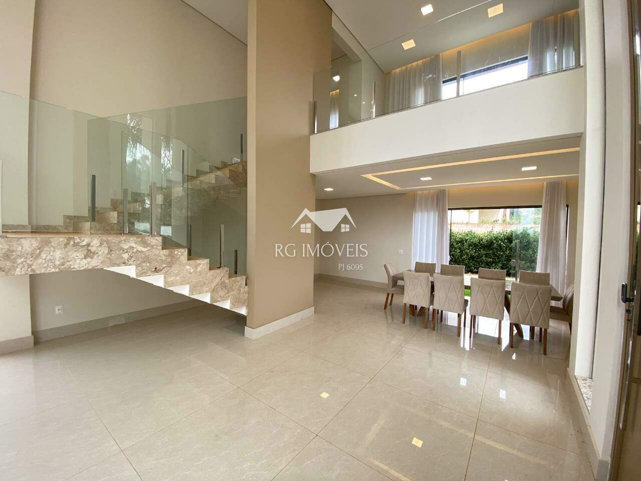 Casa de Condomínio para alugar com 4 quartos, 425m² - Foto 6