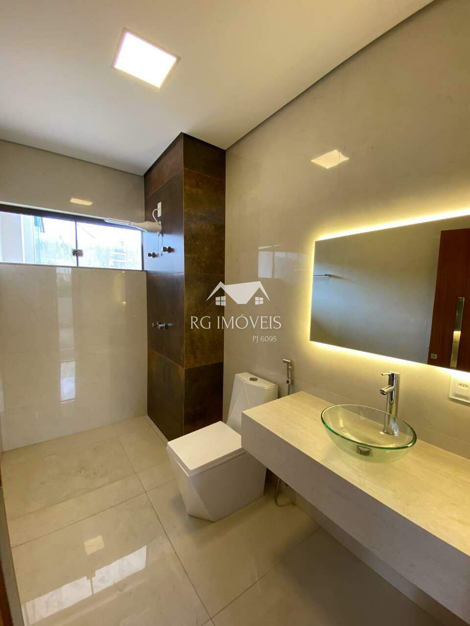 Casa de Condomínio para alugar com 4 quartos, 425m² - Foto 9