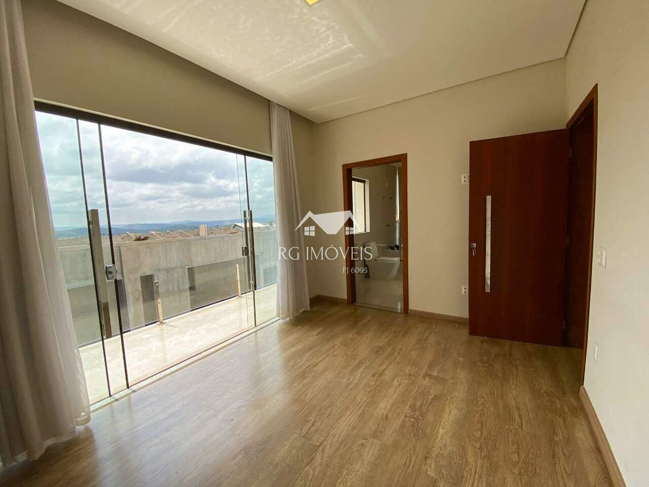 Casa de Condomínio para alugar com 4 quartos, 425m² - Foto 24