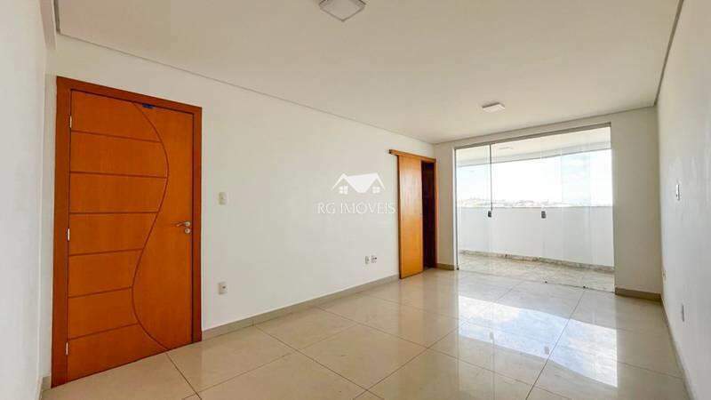 Apartamento à venda com 3 quartos, 120m² - Foto 1