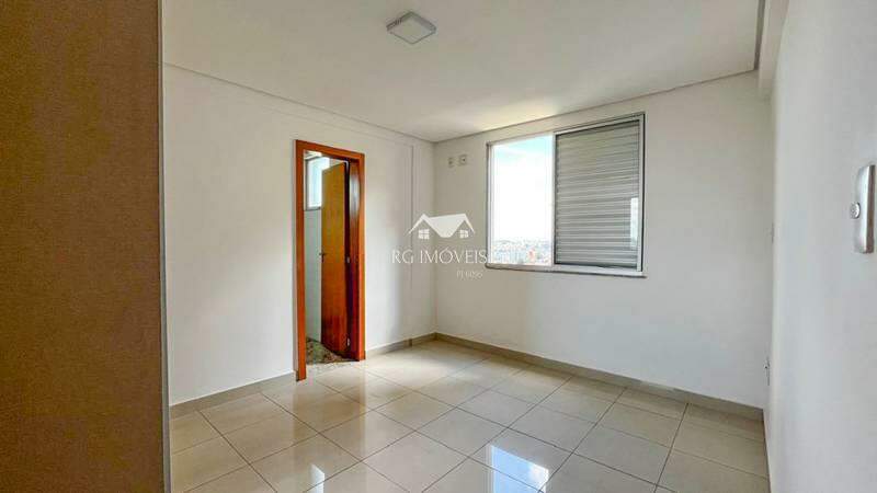 Apartamento à venda com 3 quartos, 120m² - Foto 14