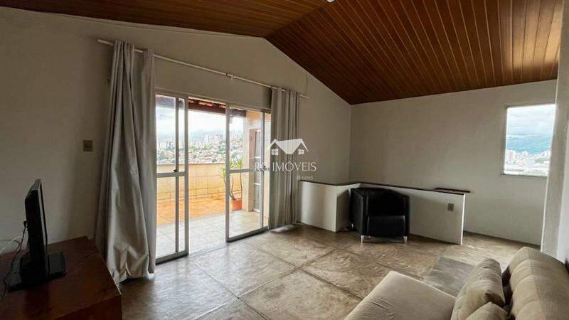 Cobertura à venda com 2 quartos, 120m² - Foto 2
