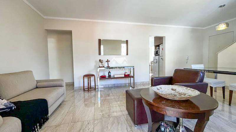 Cobertura à venda com 5 quartos, 240m² - Foto 3