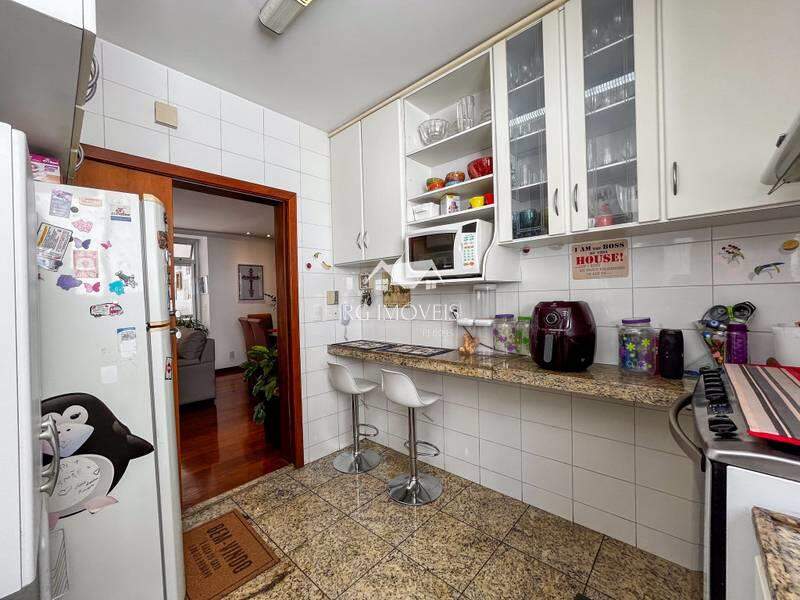 Apartamento à venda com 4 quartos, 130m² - Foto 13