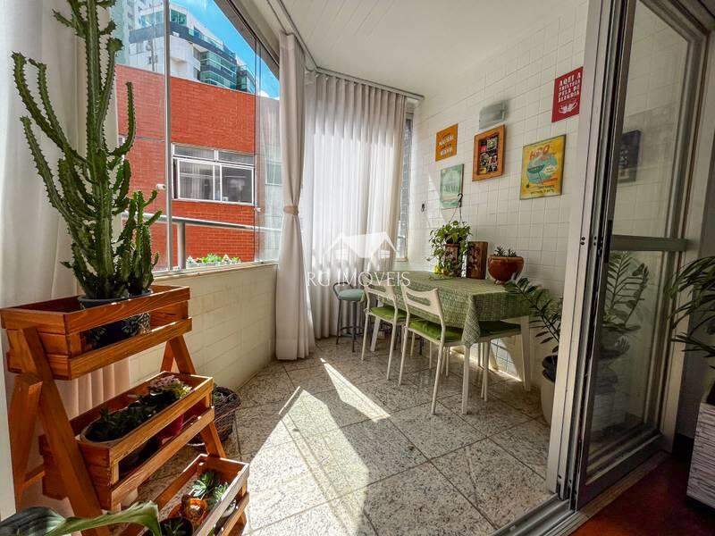 Apartamento à venda com 4 quartos, 130m² - Foto 7