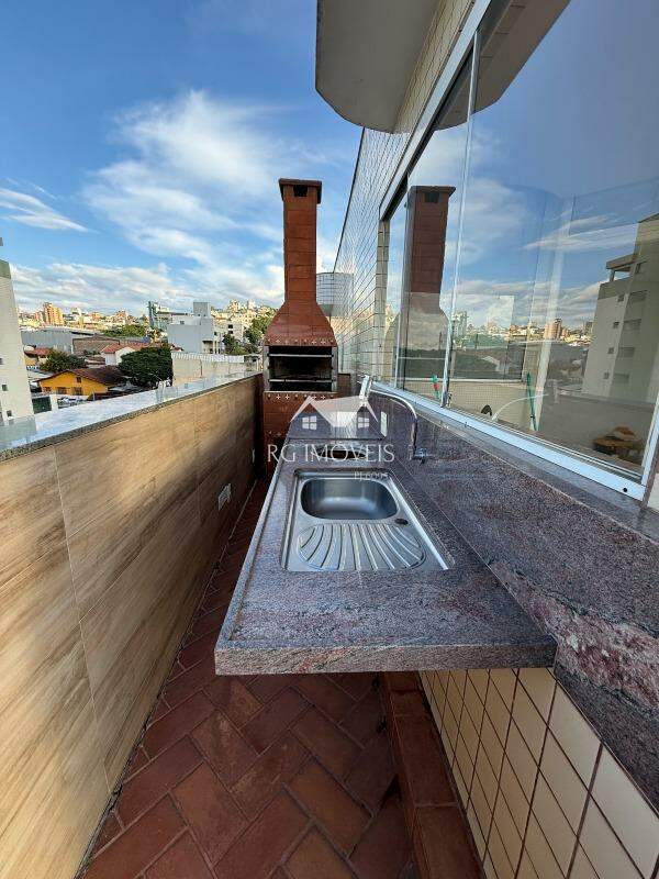 Cobertura para alugar com 2 quartos, 180m² - Foto 4
