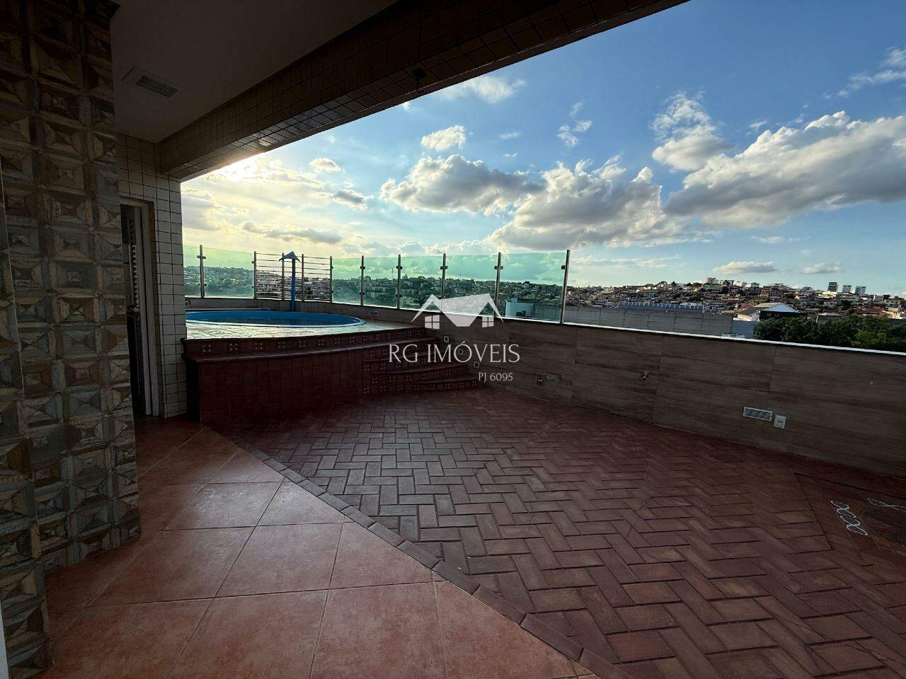 Cobertura para alugar com 2 quartos, 180m² - Foto 2
