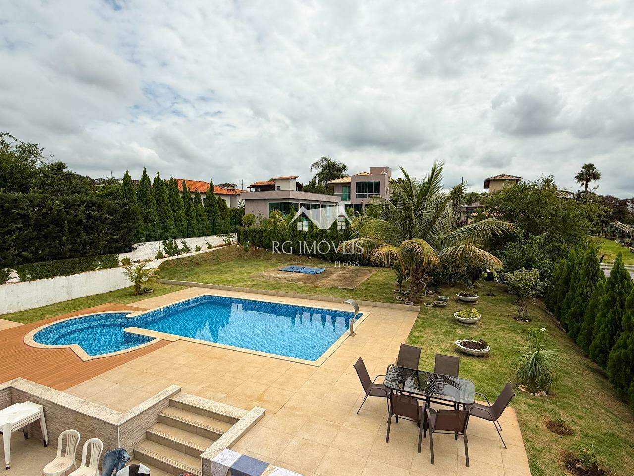 Casa de Condomínio para alugar com 4 quartos, 301m² - Foto 19