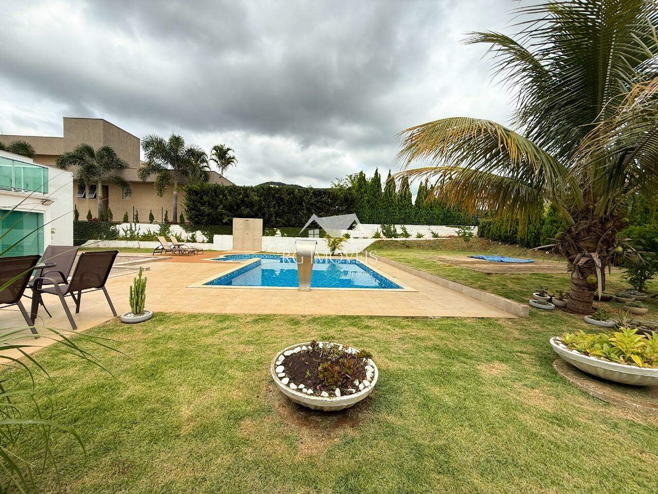 Casa de Condomínio para alugar com 4 quartos, 301m² - Foto 14