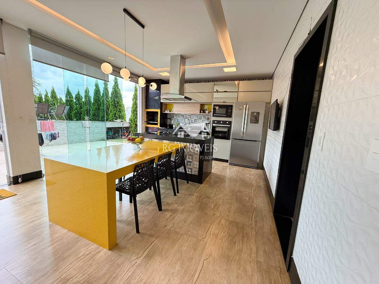 Casa de Condomínio para alugar com 4 quartos, 301m² - Foto 11