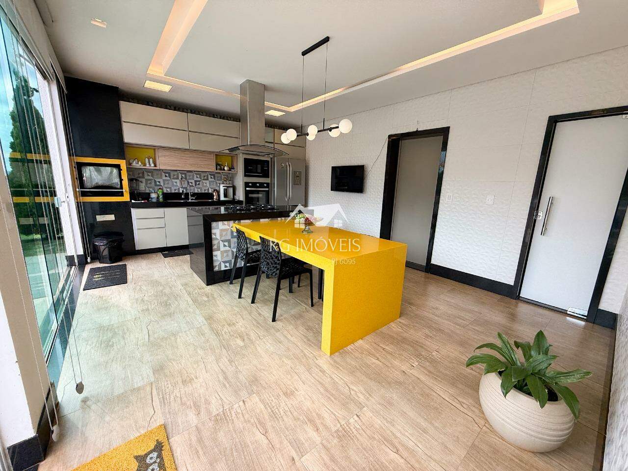 Casa de Condomínio para alugar com 4 quartos, 301m² - Foto 12