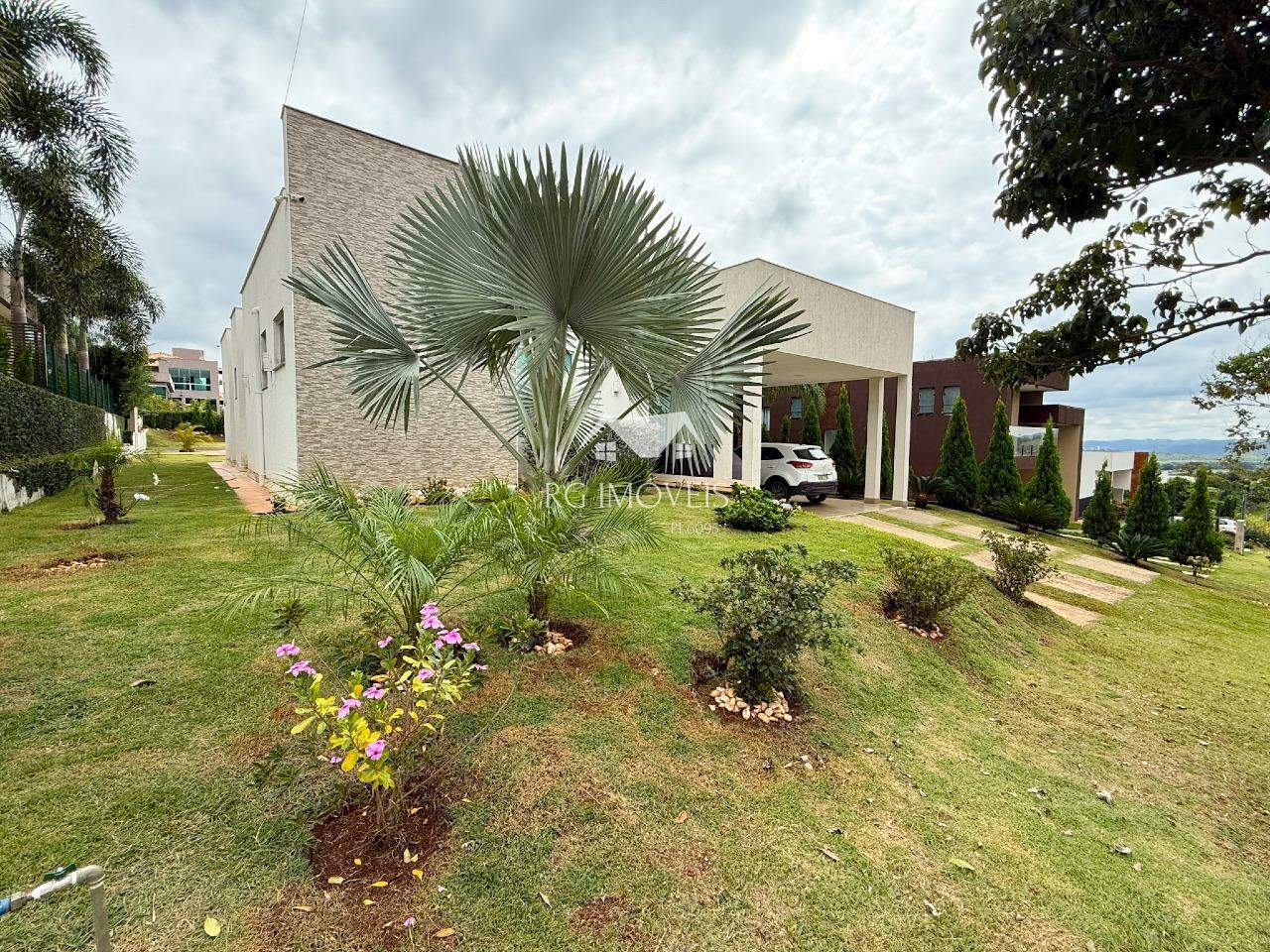 Casa de Condomínio para alugar com 4 quartos, 301m² - Foto 6