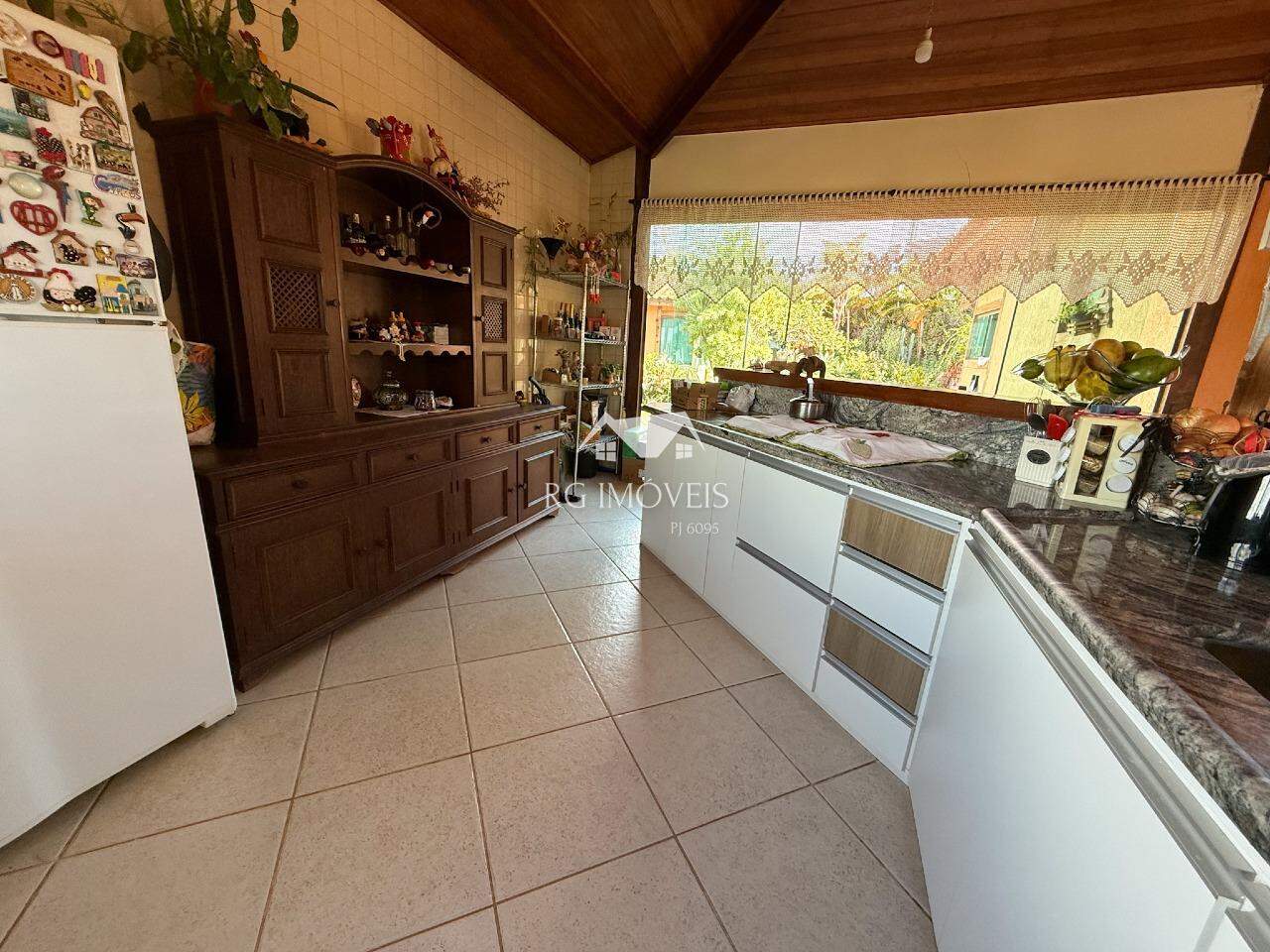 Casa de Condomínio à venda com 3 quartos, 180m² - Foto 10