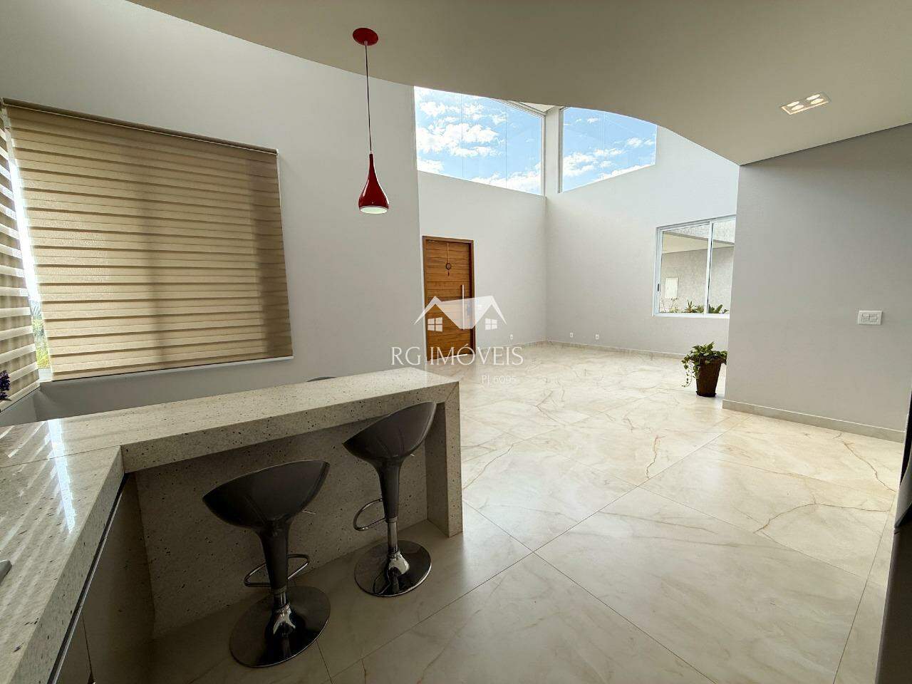 Casa de Condomínio à venda com 3 quartos, 220m² - Foto 8