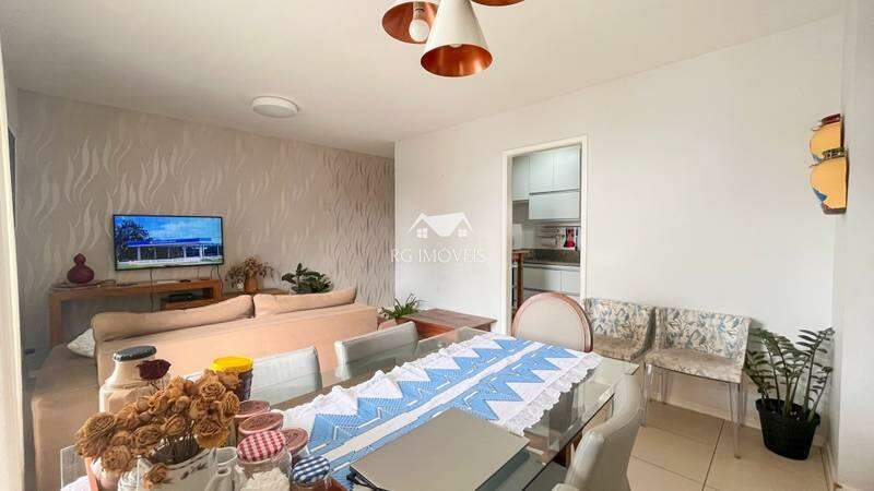 Apartamento à venda com 3 quartos, 80m² - Foto 1