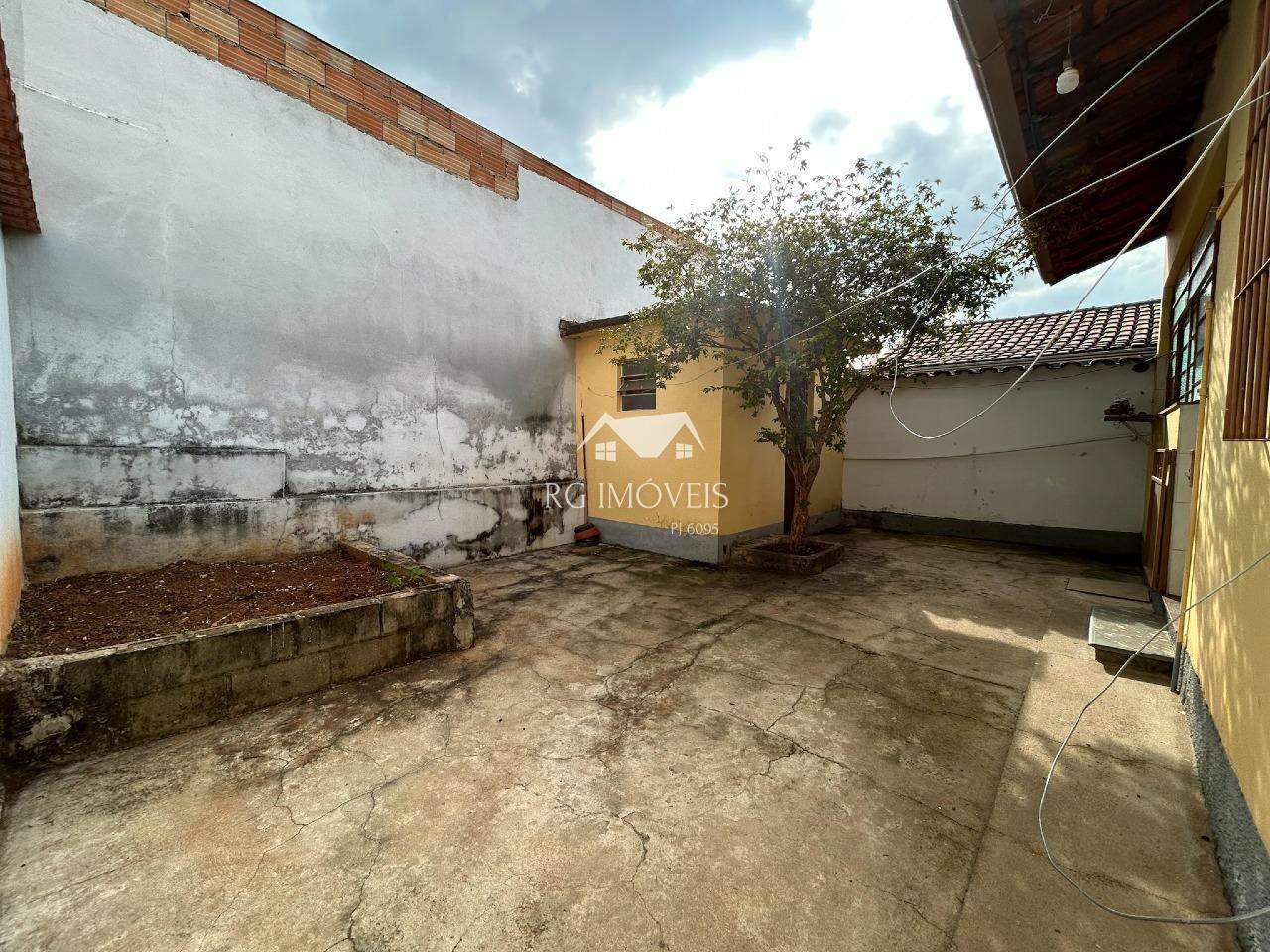 Casa para alugar com 3 quartos, 135m² - Foto 25