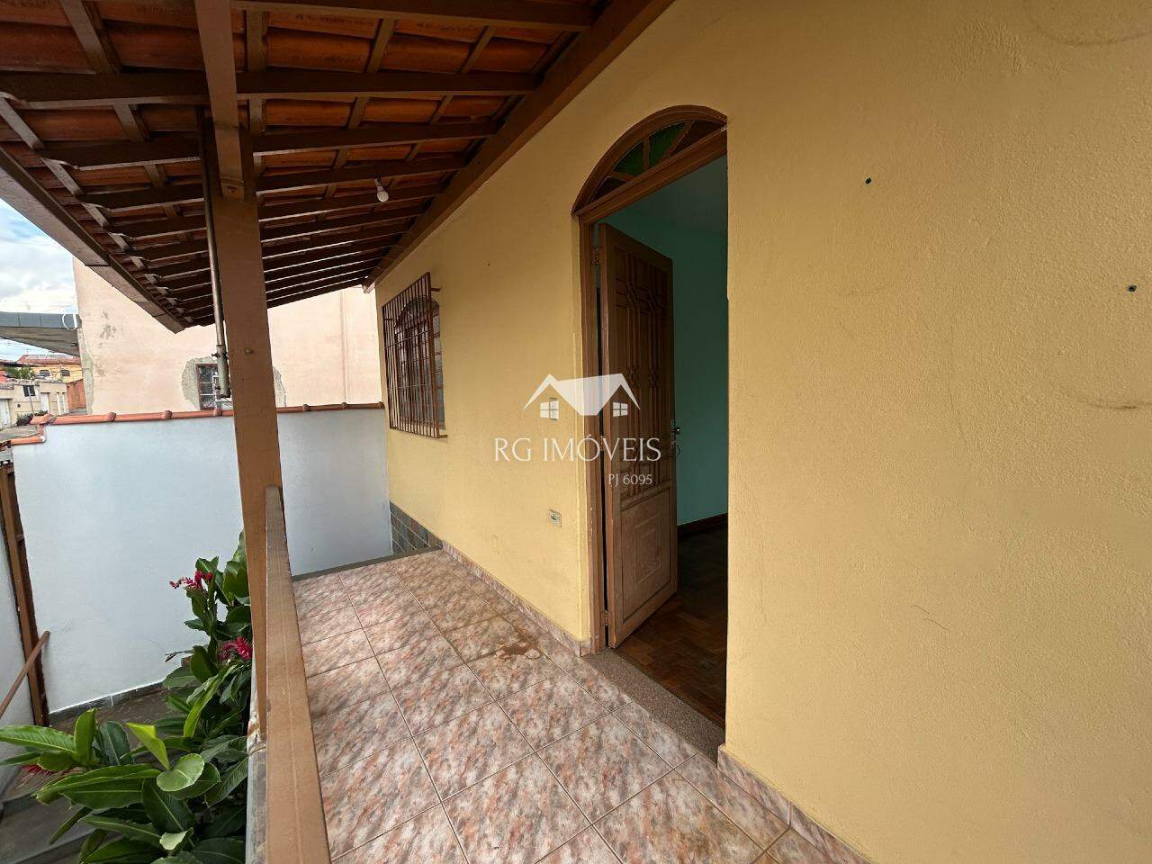 Casa para alugar com 3 quartos, 135m² - Foto 5
