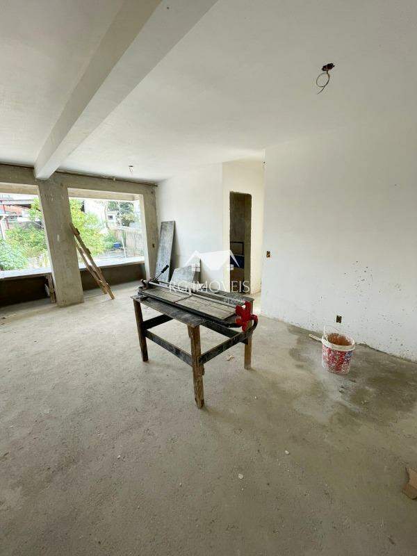 Apartamento à venda com 2 quartos, 61m² - Foto 6